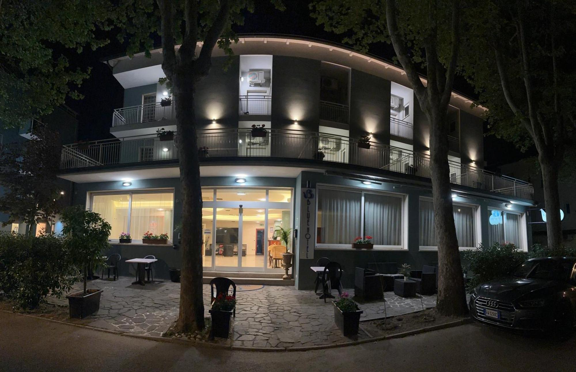 Blue Hotel チェゼナーティコ エクステリア 写真