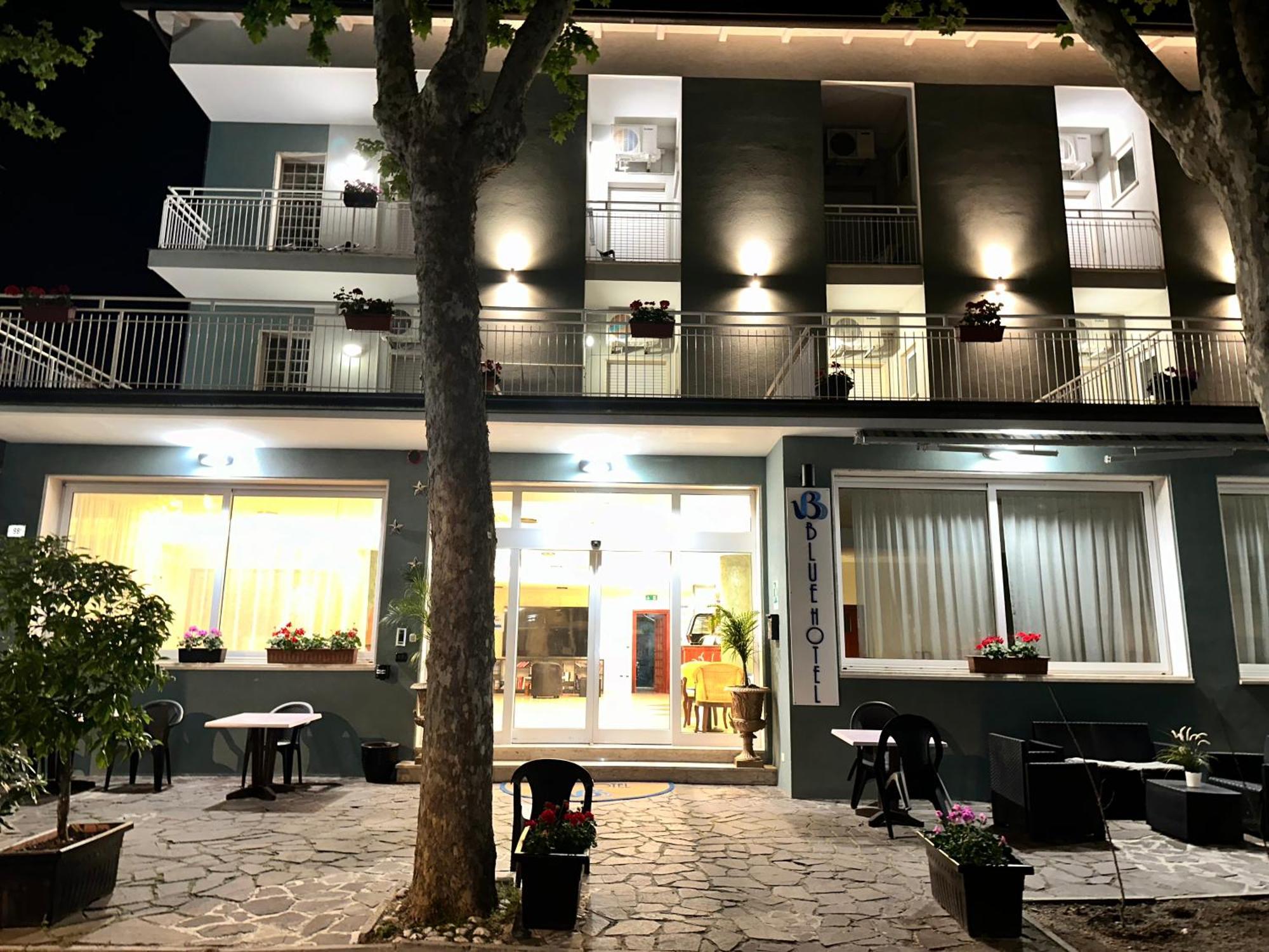 Blue Hotel チェゼナーティコ エクステリア 写真